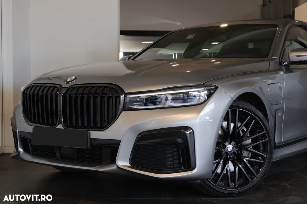 BMW Seria 7 745e - 2