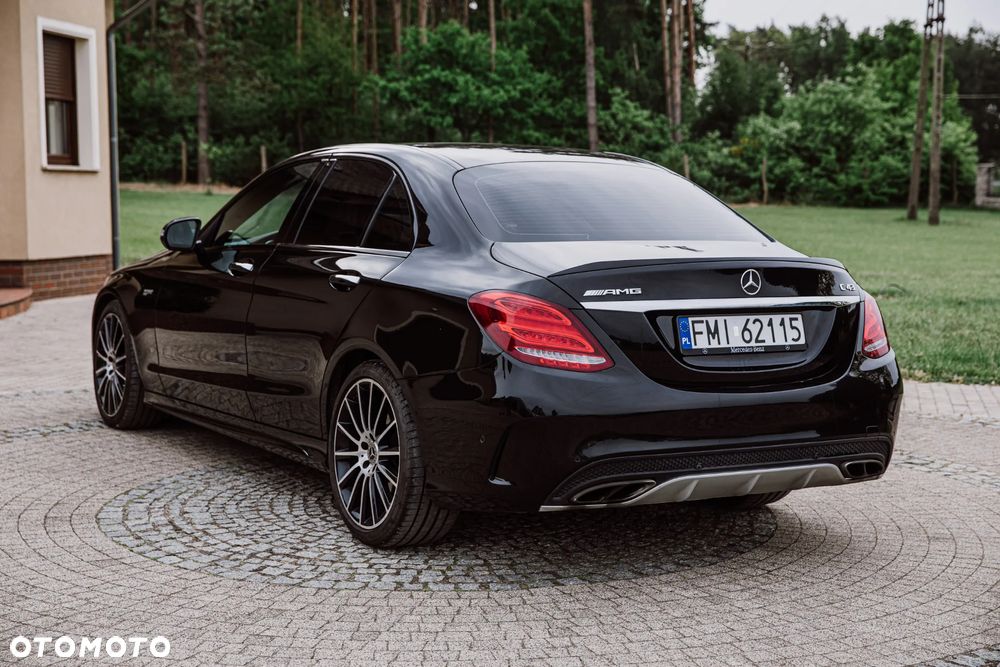 Mercedes-Benz Klasa C AMG 43 4-Matic - 4