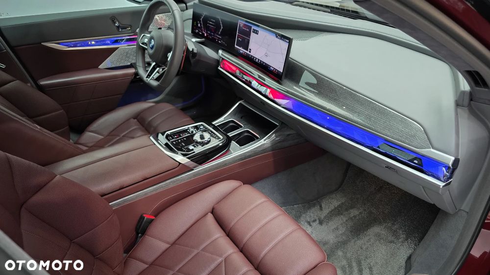 BMW Seria 7 M760e PHEV xDrive sport - 34