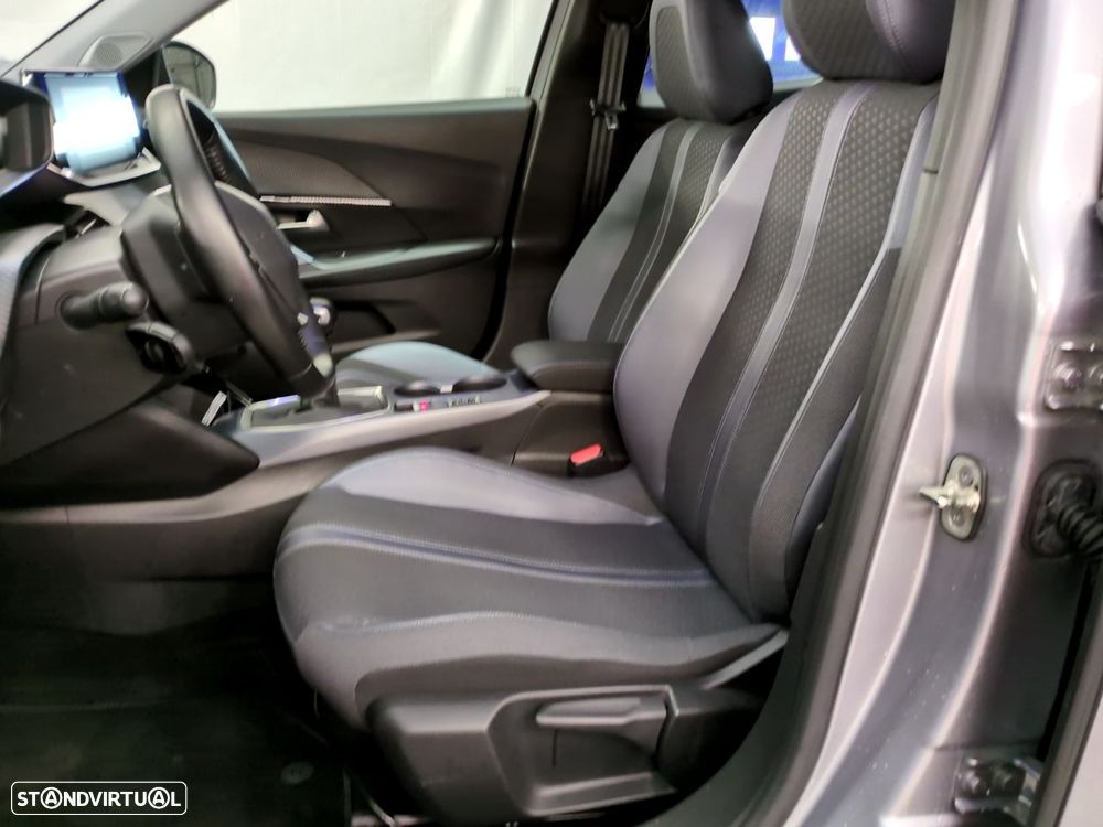 Peugeot 2008 PureTech 130 Allure - 8