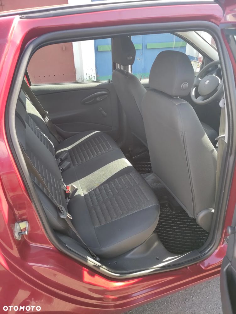 Fiat Punto 1.2 8V - 12