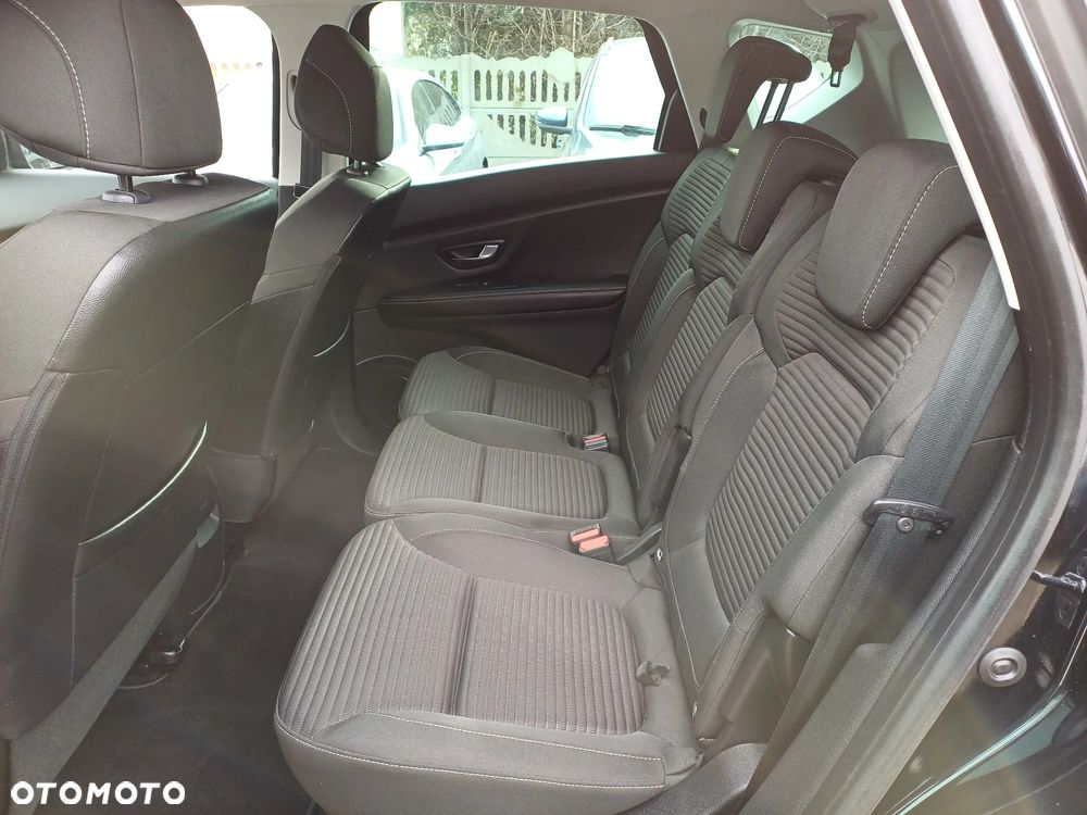 Renault Scenic - 17