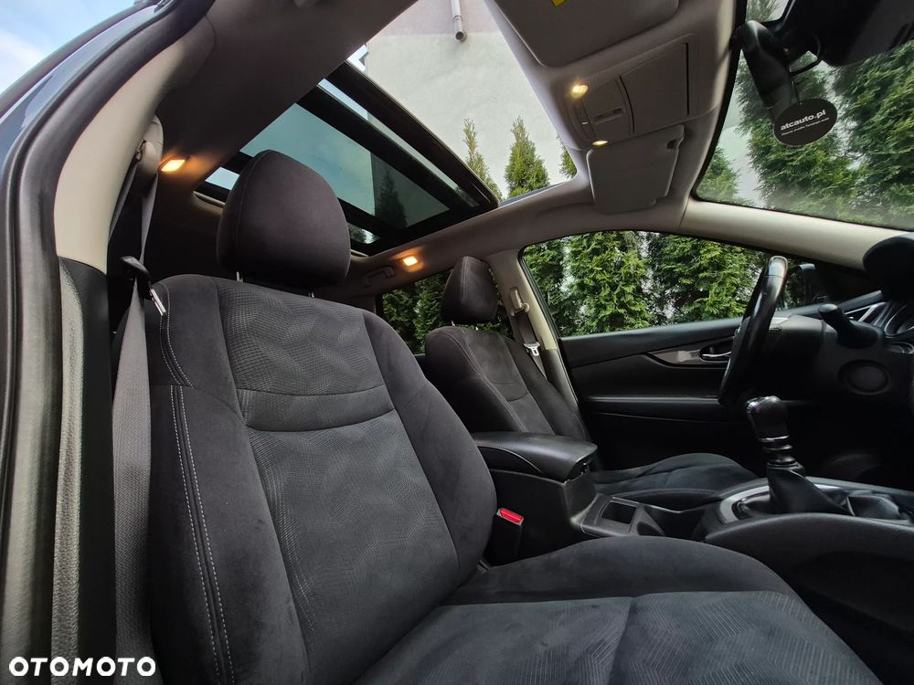 Nissan X-Trail 1.6 DIG-T N-Vision - 33