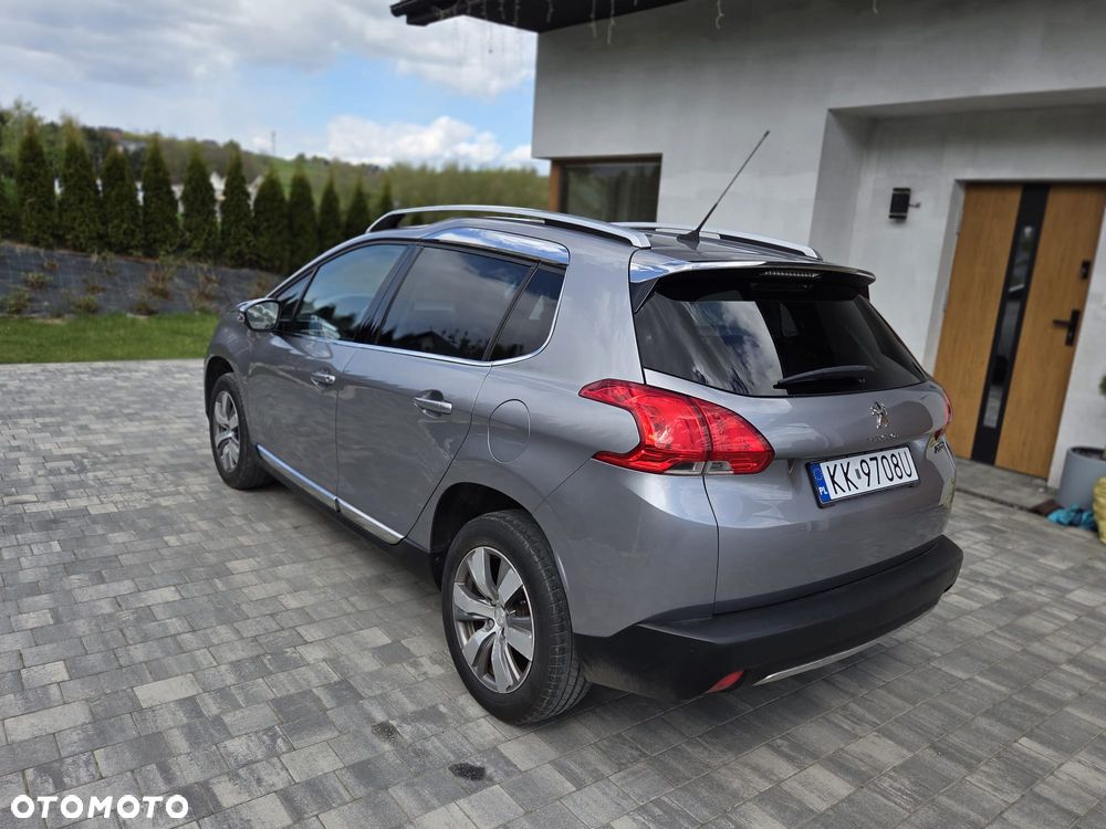 Peugeot 2008 - 6