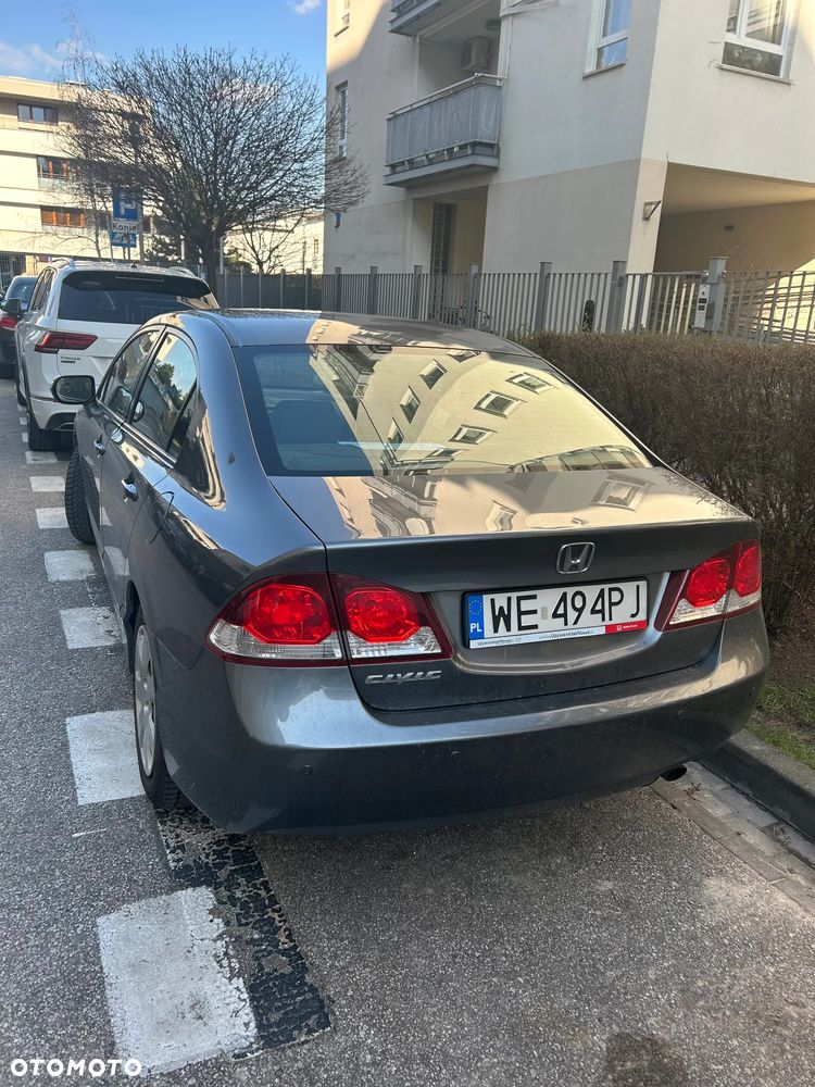 Honda Civic 1.8 Comfort - 3