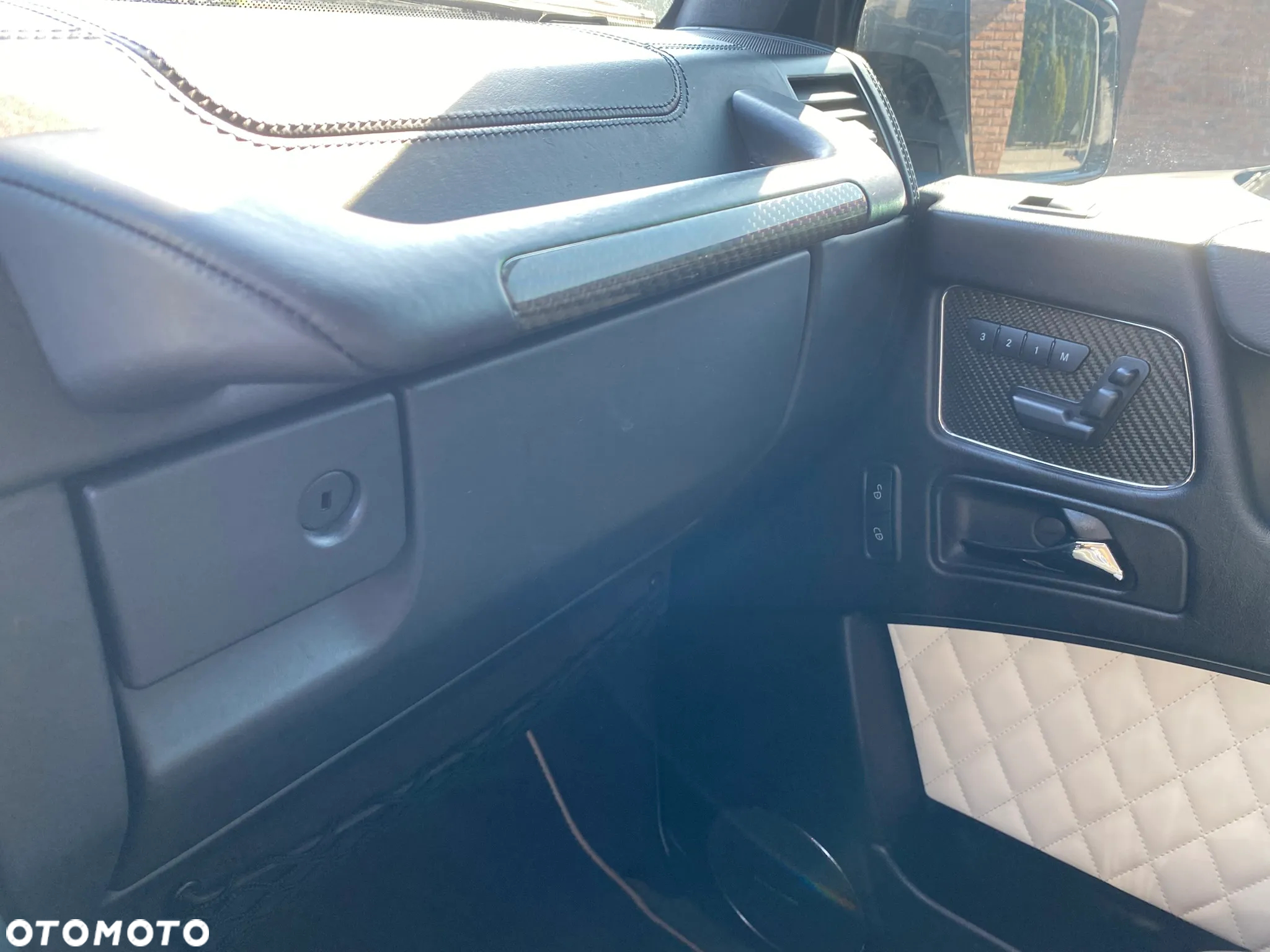 Mercedes-Benz Klasa G 63 AMG L - 24