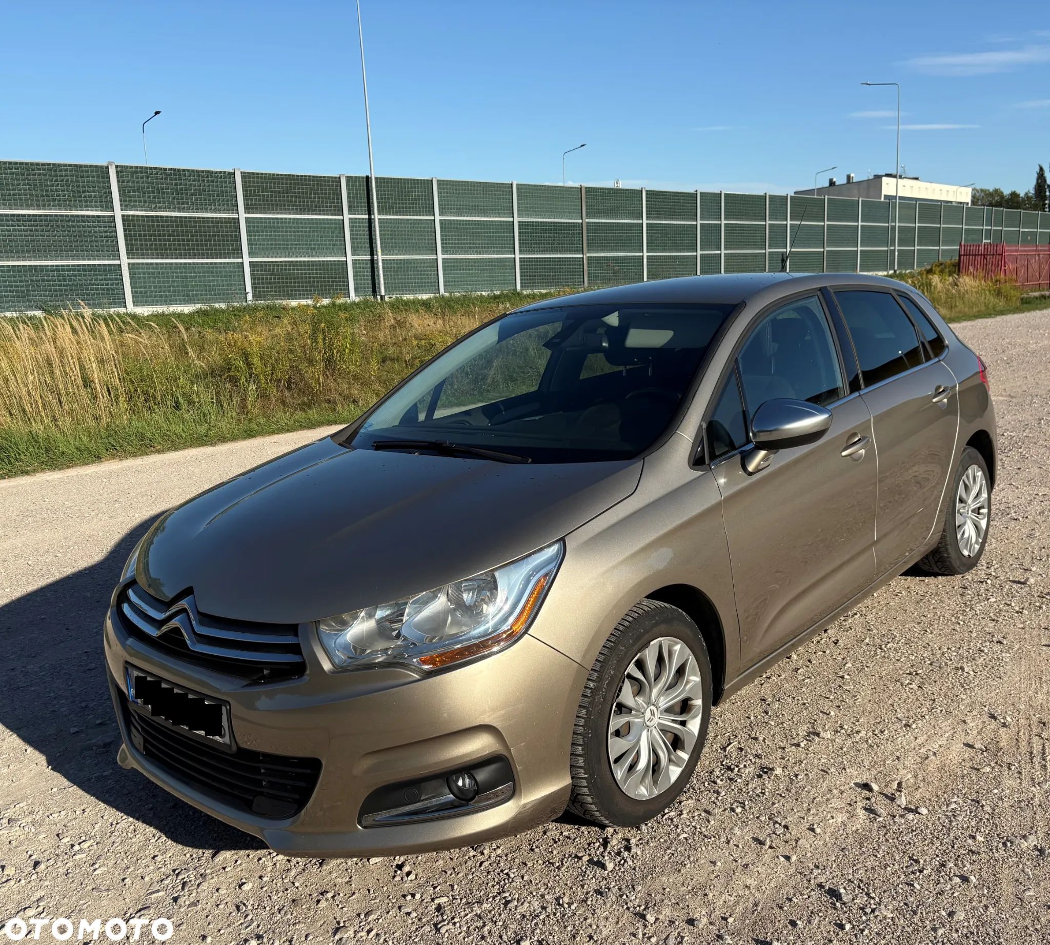 Citroën C4 1.6 VTi Attraction - 1