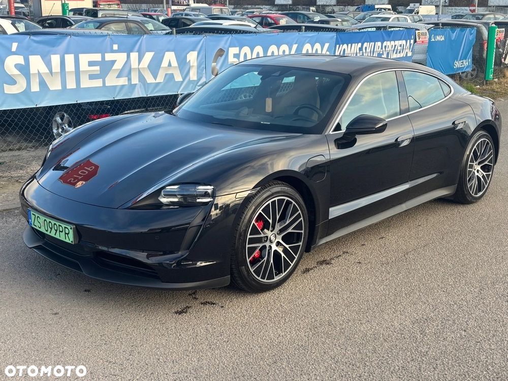Porsche Taycan - 1