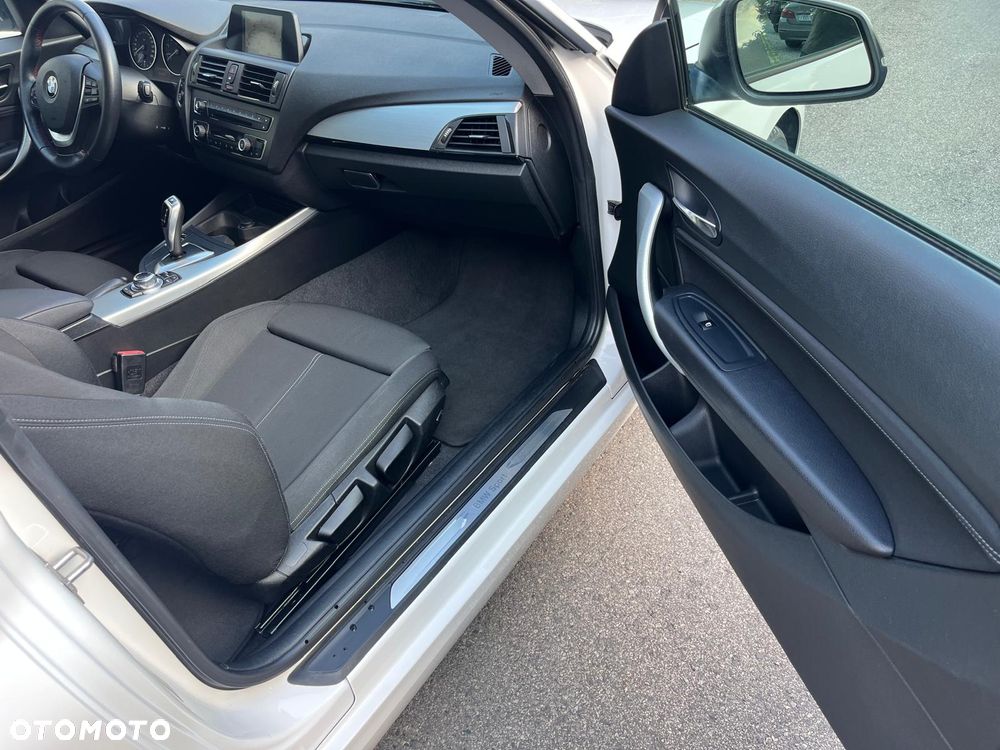 BMW Seria 1 116i Sport Line - 7