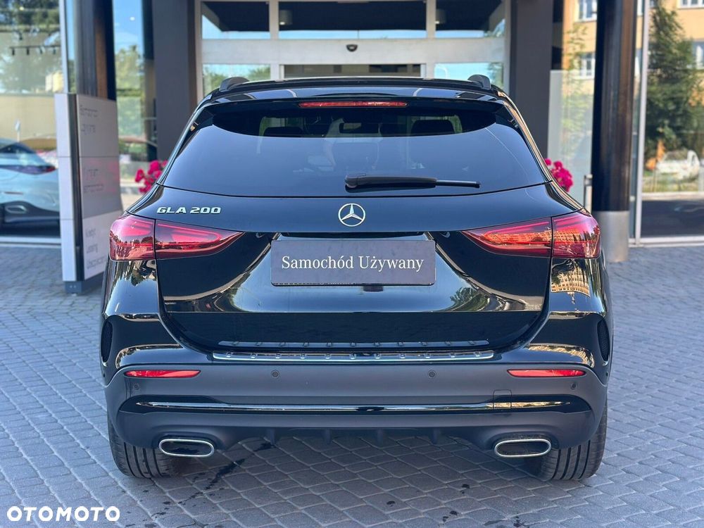 Mercedes-Benz GLA 200 AMG Line - 6