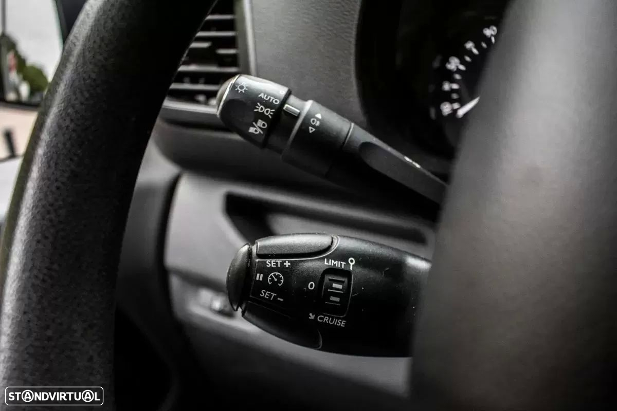 Peugeot expert 2.0 hdi premium - 16