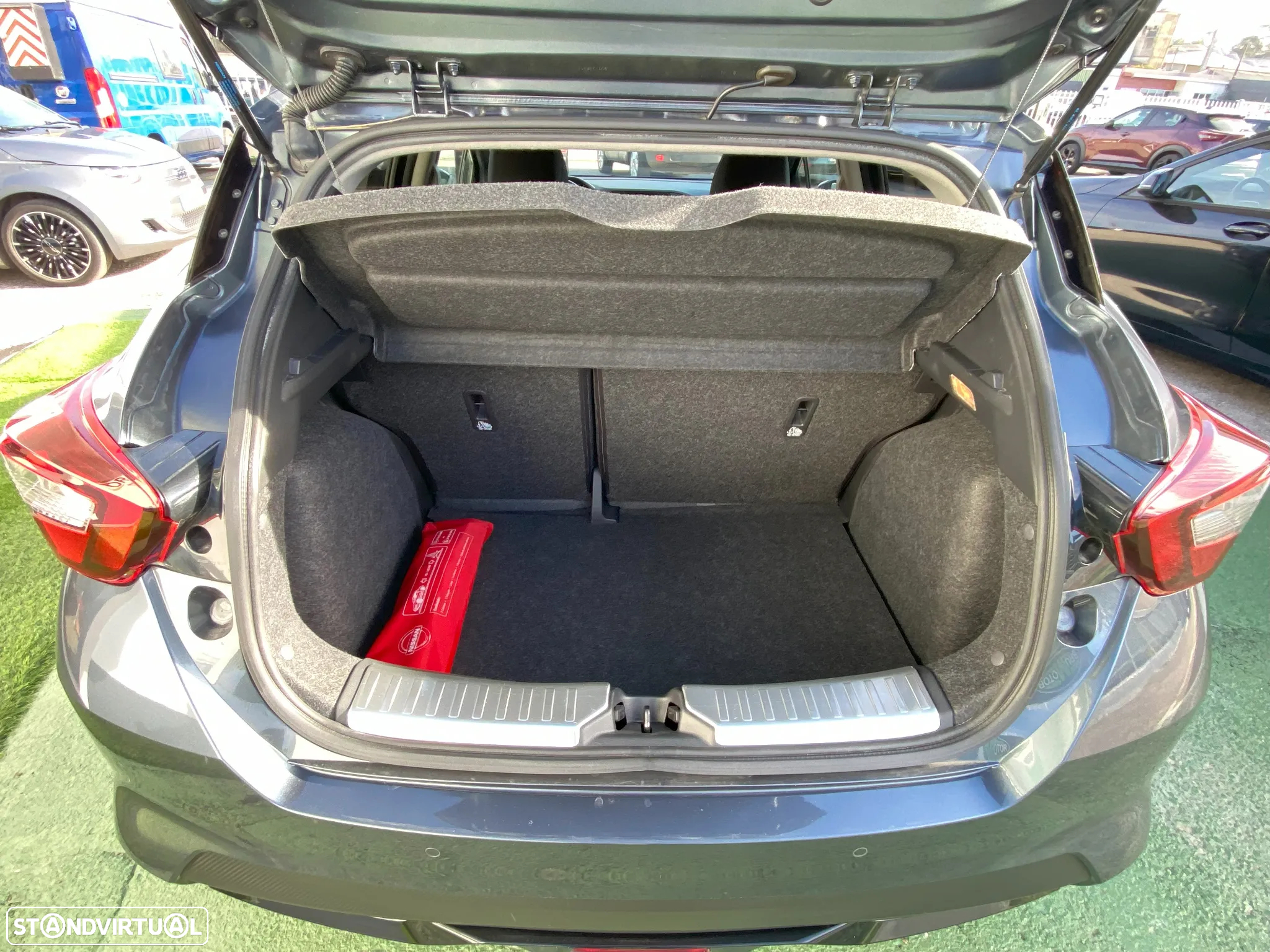 Nissan Micra 1.0 IG-T N-Design Black P:Navi CVT - 13