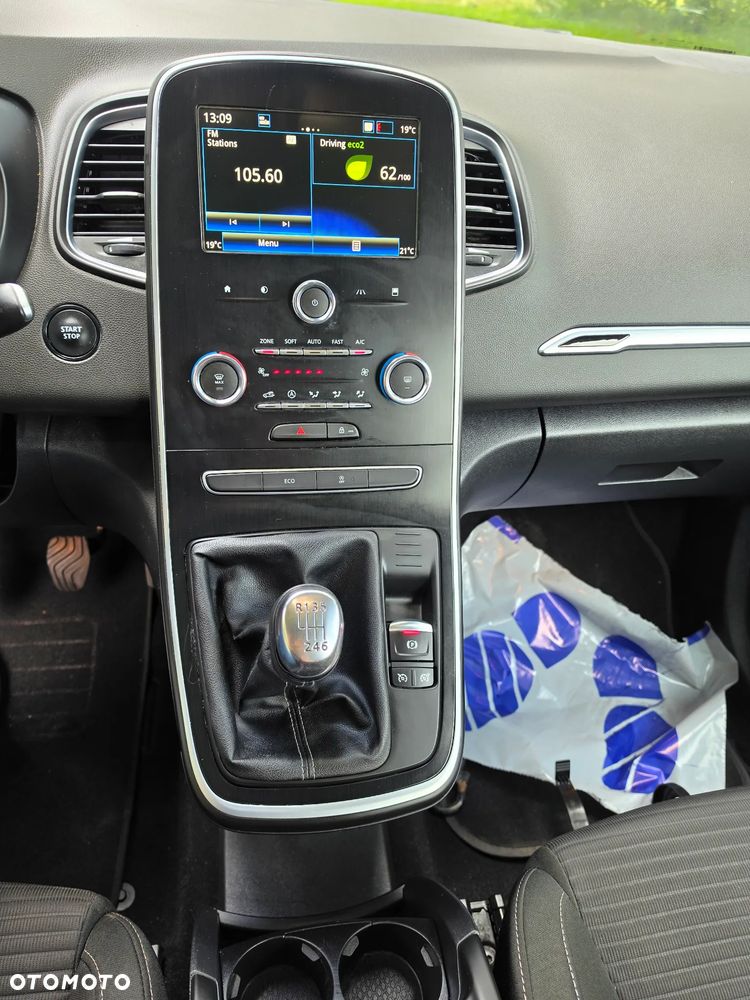 Renault Grand Scenic ENERGY TCe 140 Business - 2