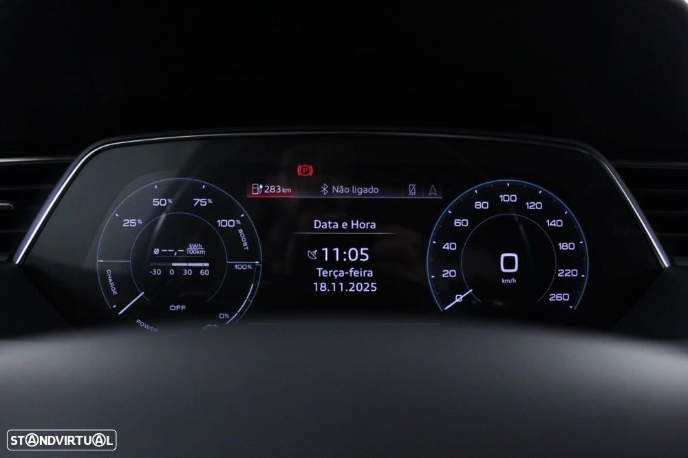 Audi Q8 e-Tron 55 quattro Advanced - 28