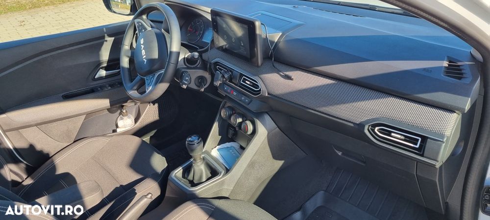 Dacia Logan TCe 90 MT6 Prestige - 19