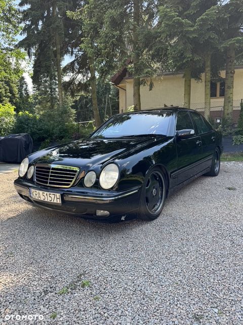 Mercedes-Benz Klasa E - 11
