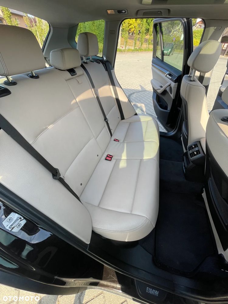 BMW X3 xDrive28i xLine - 17