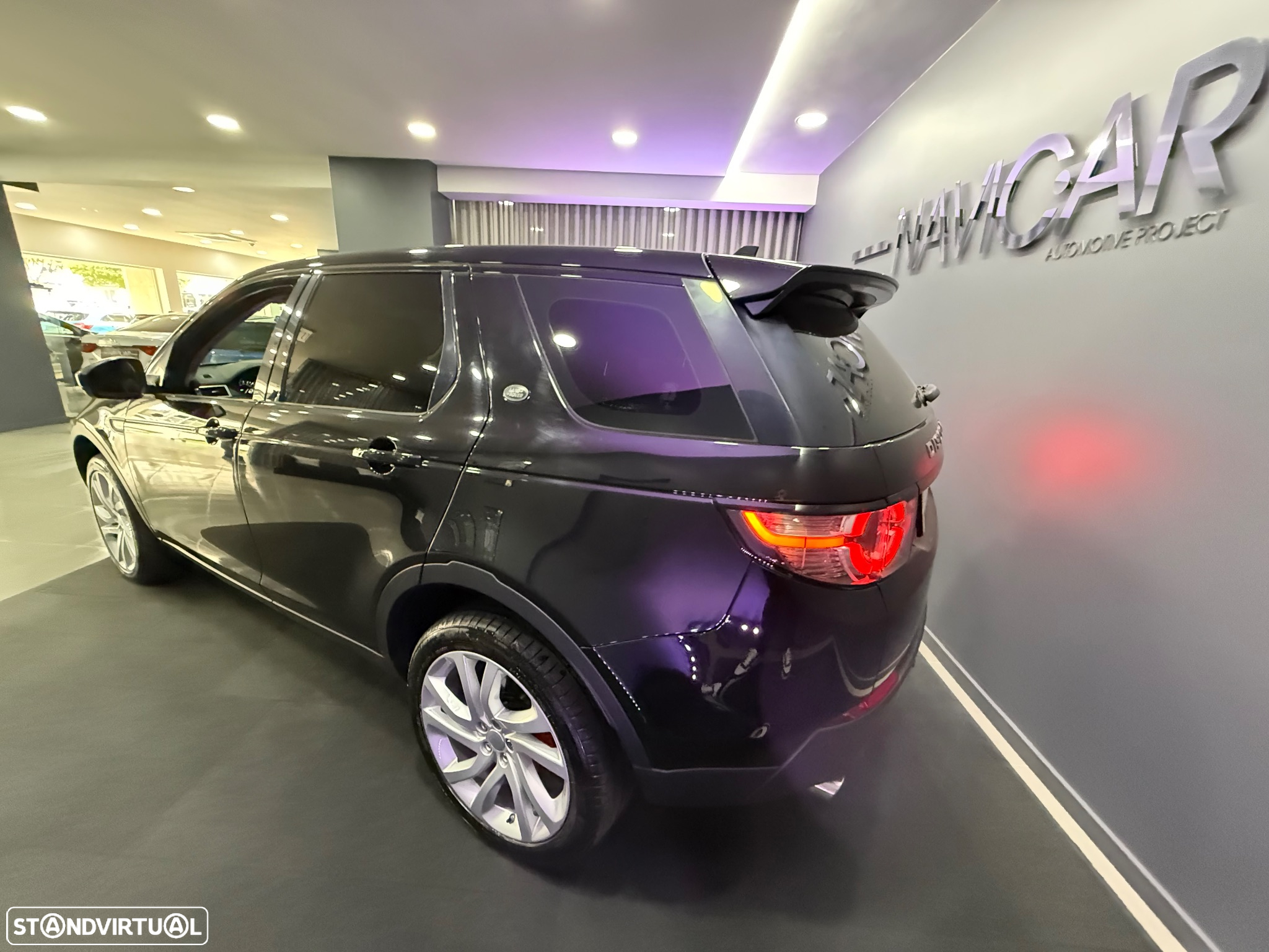 Land Rover Discovery Sport 2.0 TD4 HSE Auto - 9