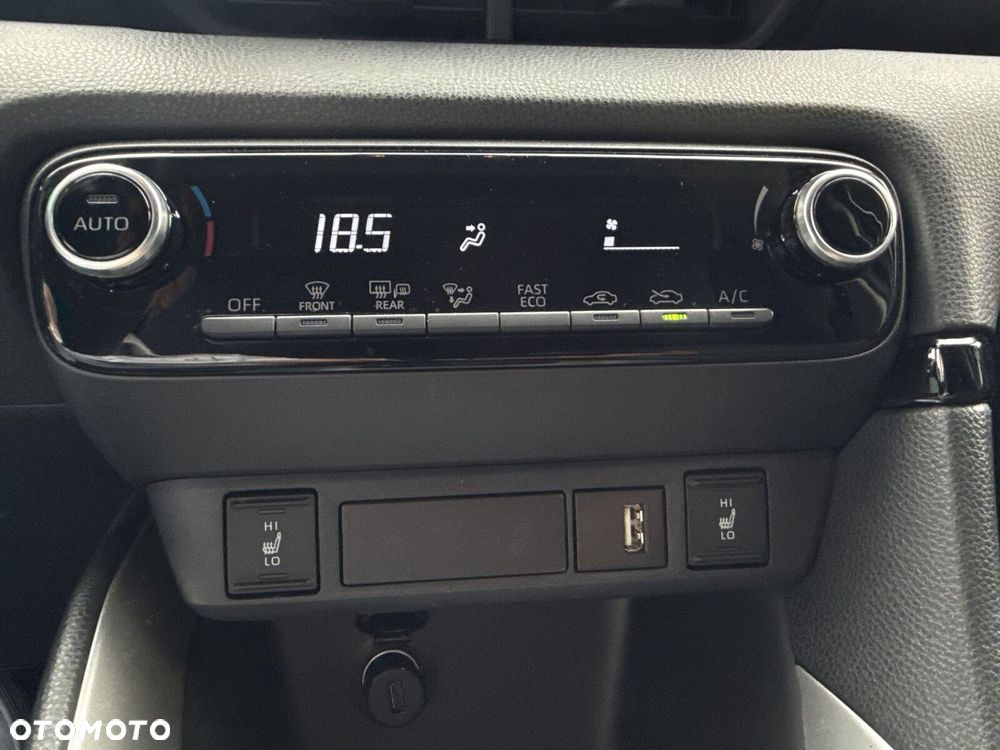 Toyota Yaris - 28