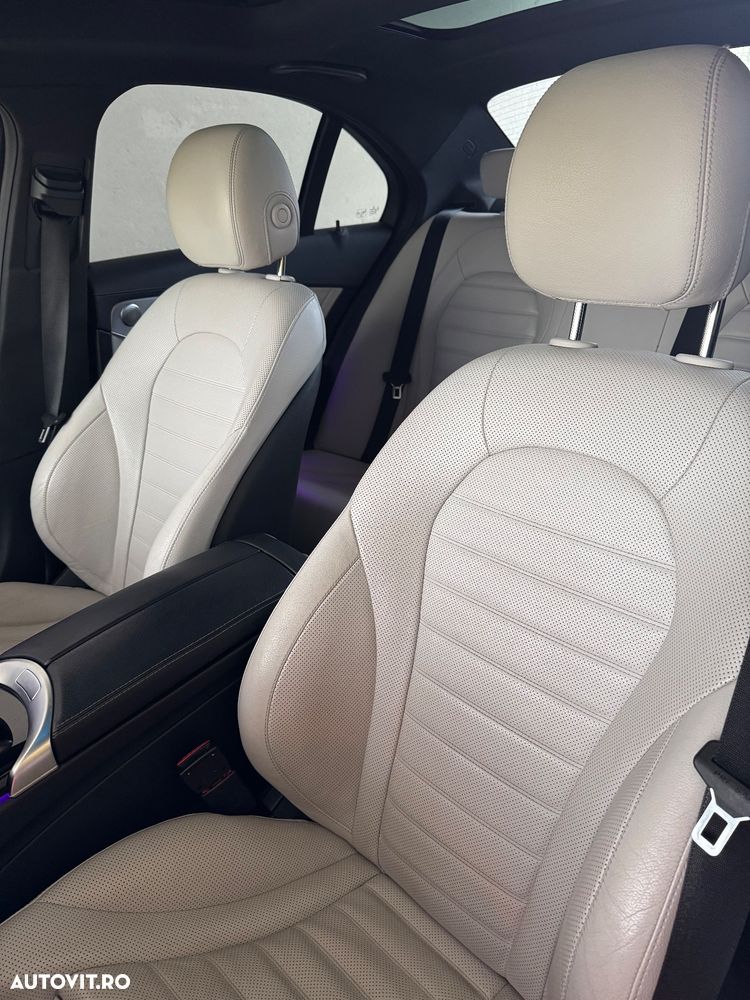 Mercedes-Benz C 300 BlueTEC - 11