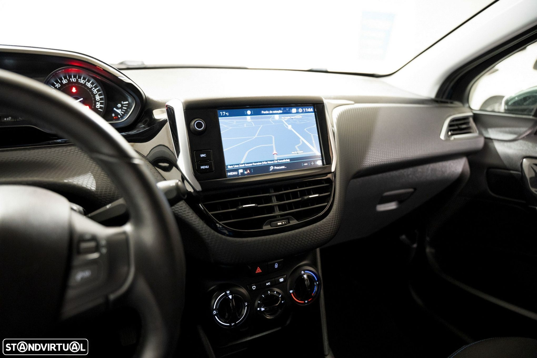 Peugeot 208 1.5 BlueHDi Signature - 5