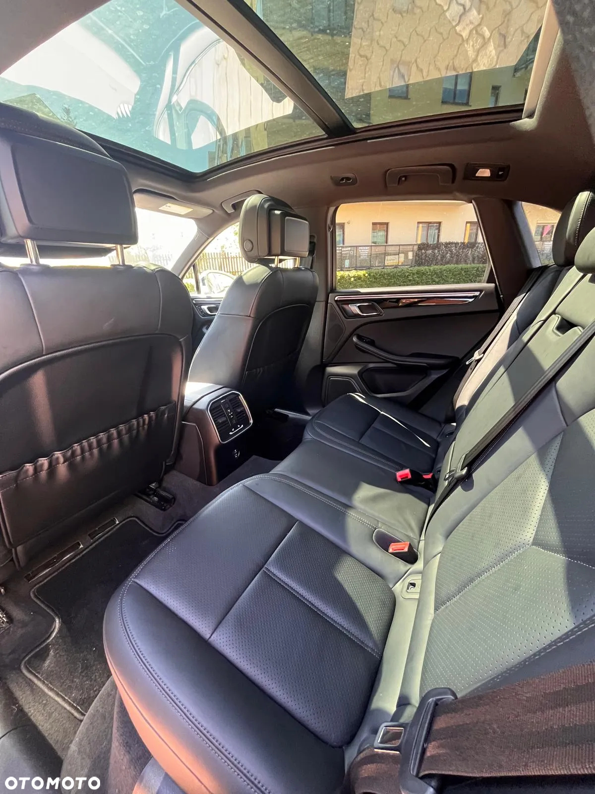 Porsche Macan T - 9