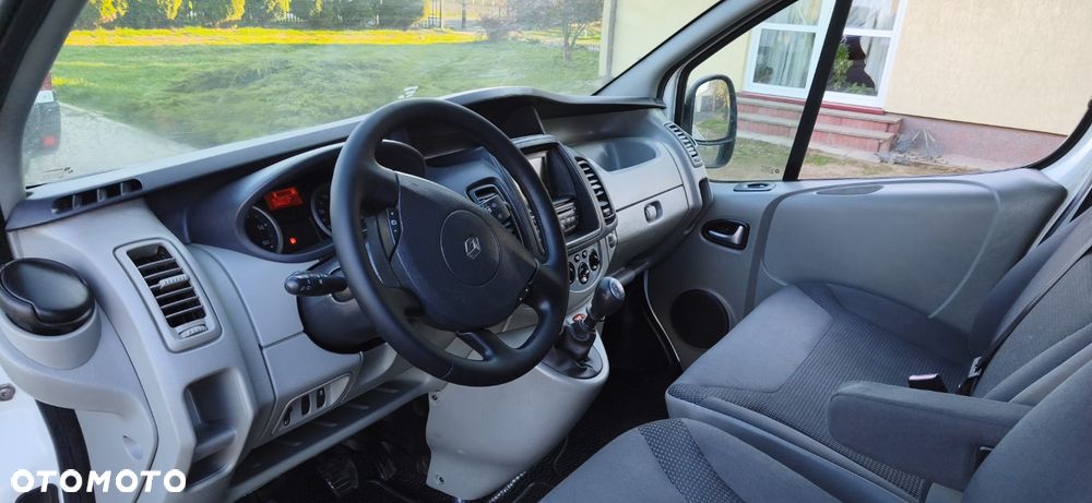 Renault Trafic - 6