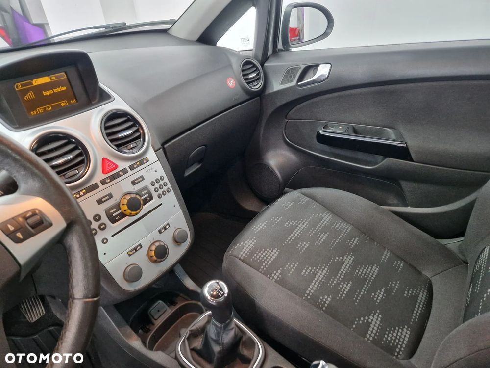 Opel Corsa - 24