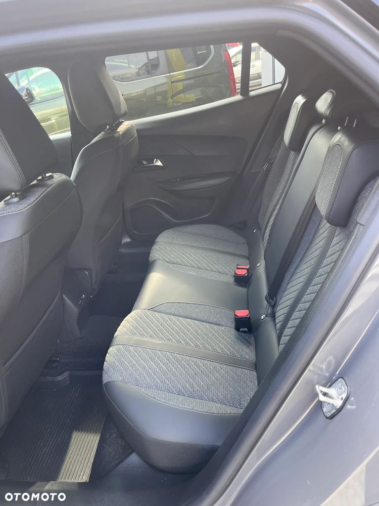 Peugeot 2008 1.2 PureTech Allure S&S EAT8 - 12