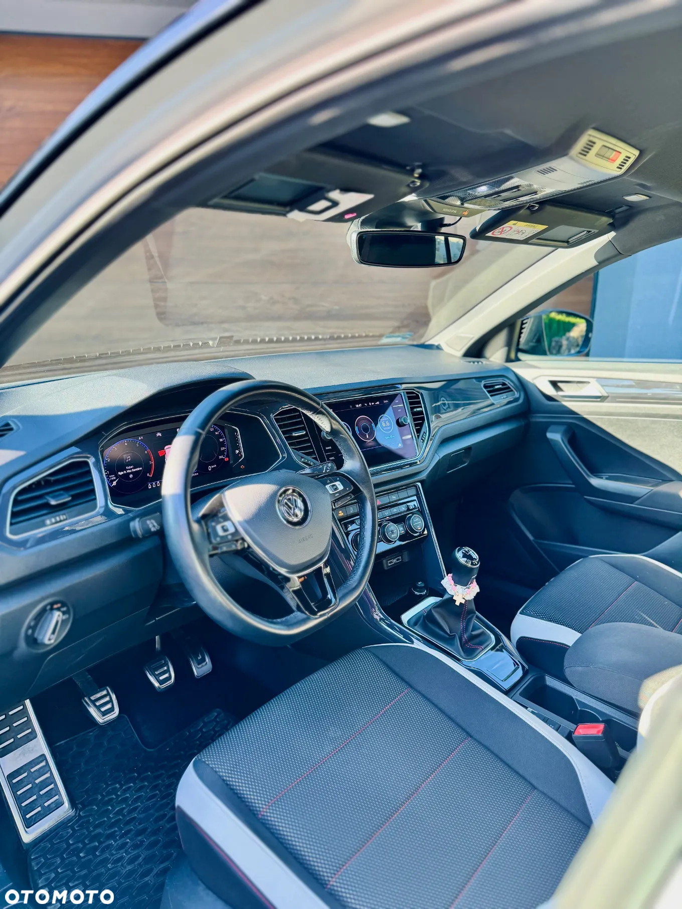 Volkswagen T-Roc 1.5 TSI GPF ACT Premium - 8