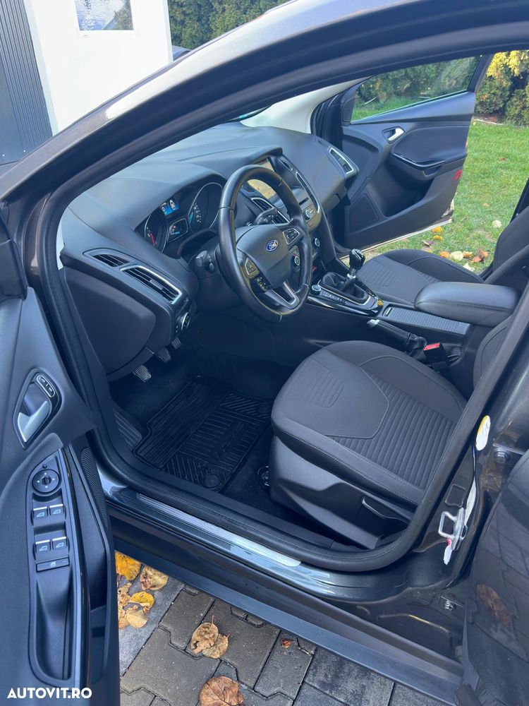 Ford Focus 1.5 EcoBlue Start-Stopp-System TITANIUM - 15