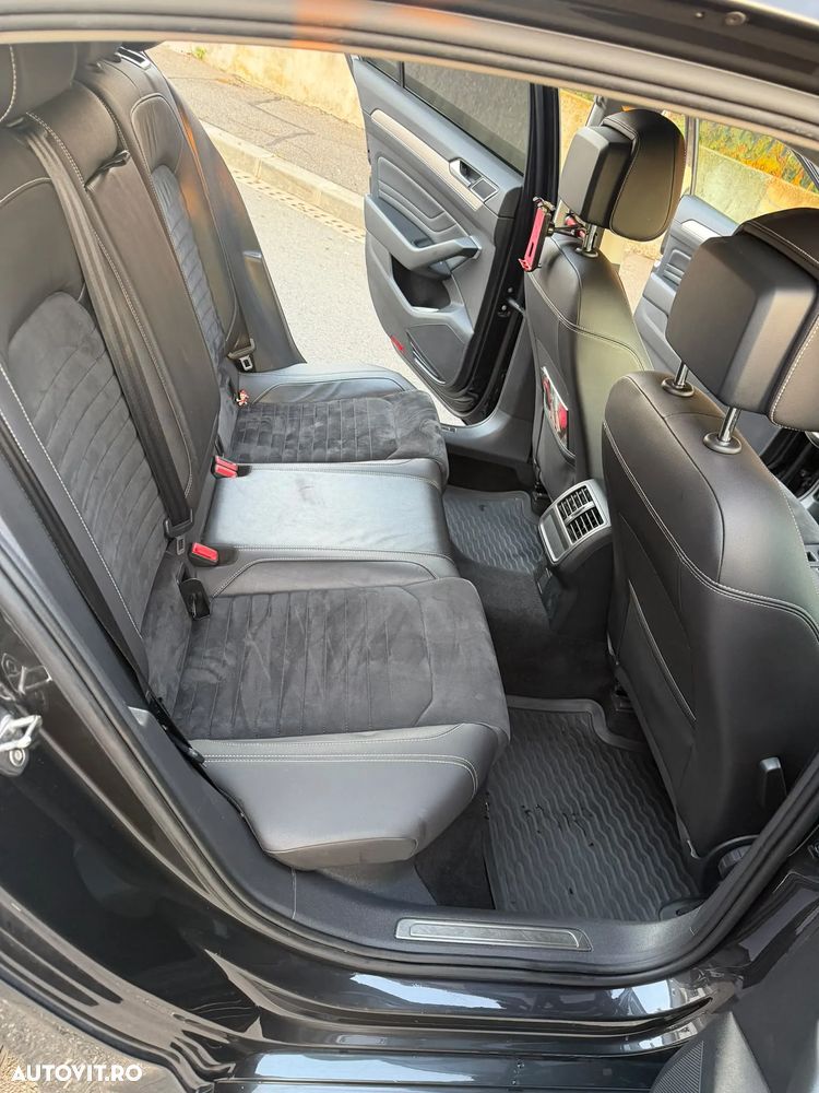 Volkswagen Passat - 14
