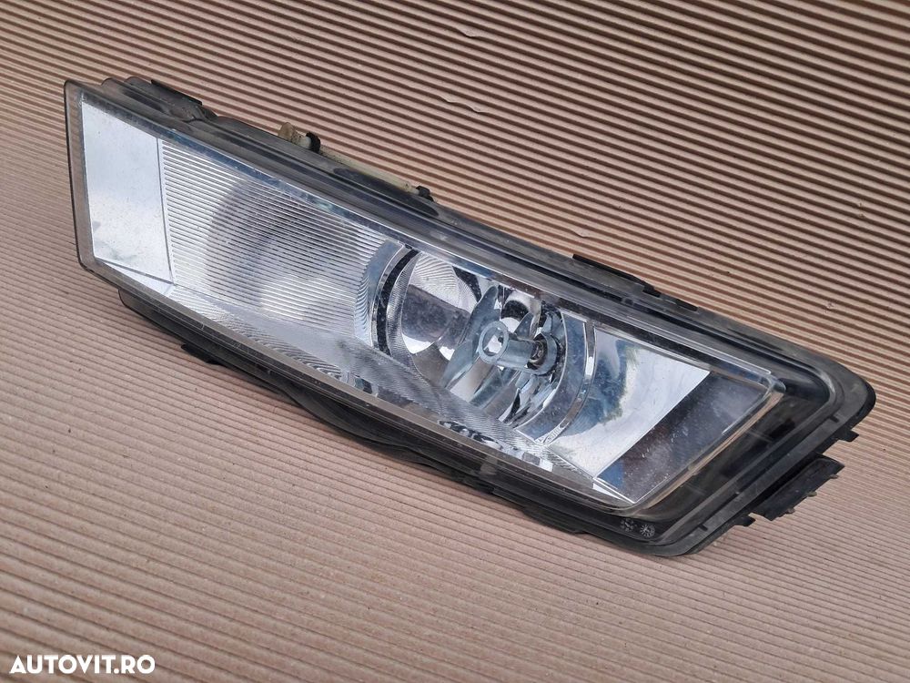 Skoda Rapid, far stanga, proiector stanga. - 8