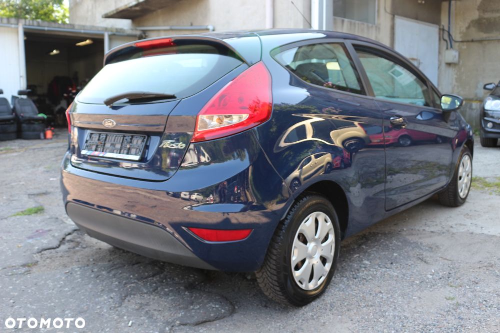 Ford Fiesta 1.4 Autom Trend - 14