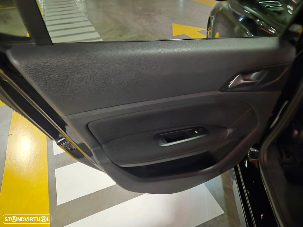 Peugeot 308 1.6 BlueHDi Style J17 - 38