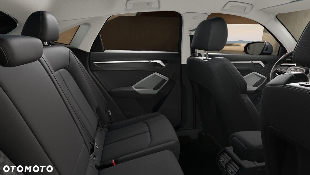 Audi Q3 Sportback - 11
