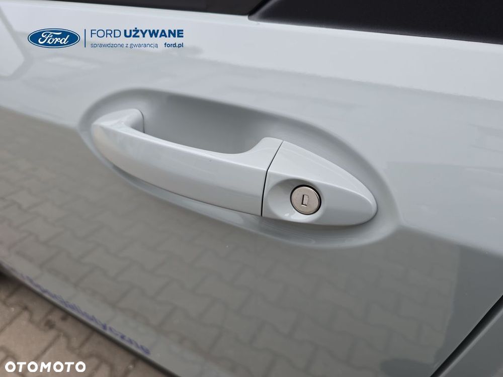 Ford Tourneo Courier - 25