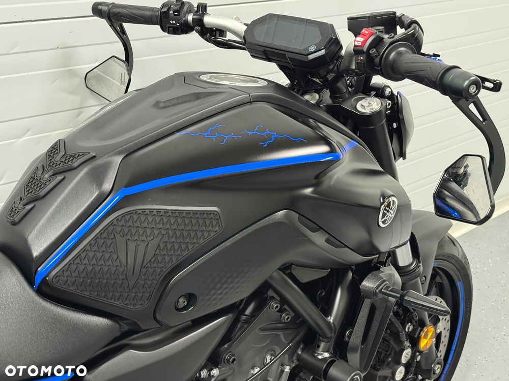 Yamaha MT - 9
