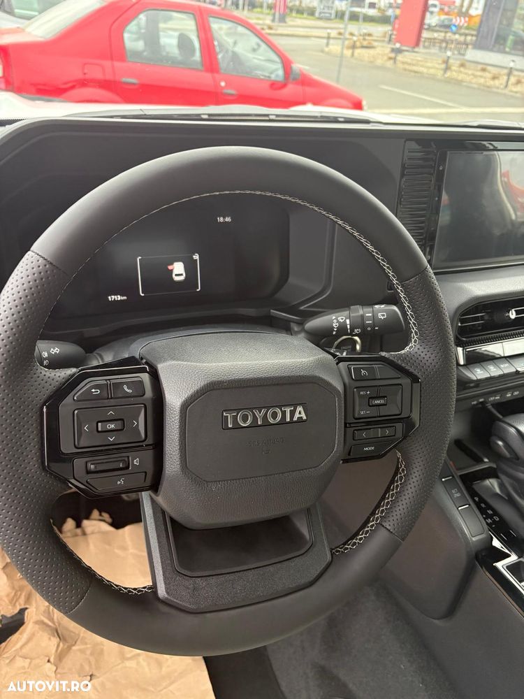 Toyota Land Cruiser 2.8l Turbo D-4D A/T Luxury - 13