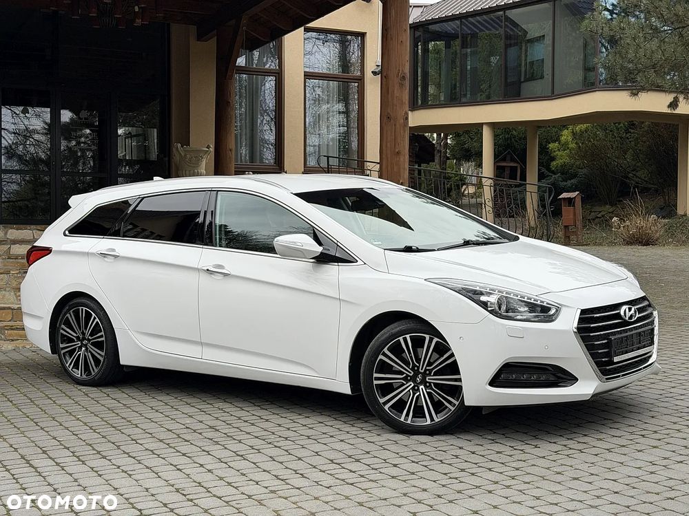 Hyundai i40 Kombi blue 1.7 CRDi DCT Premium - 4