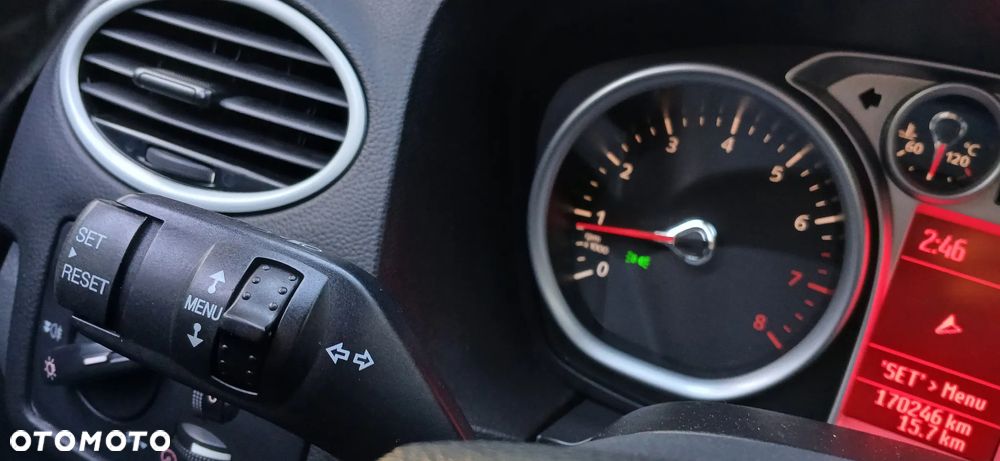 Ford Focus ver-1-6-platinium-x - 28