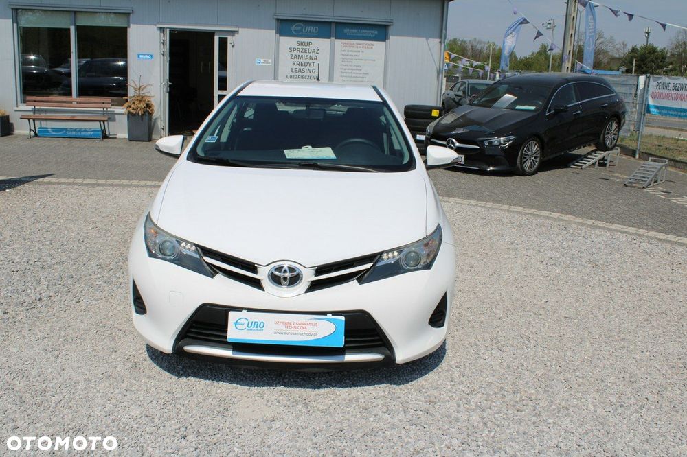 Toyota Auris - 3
