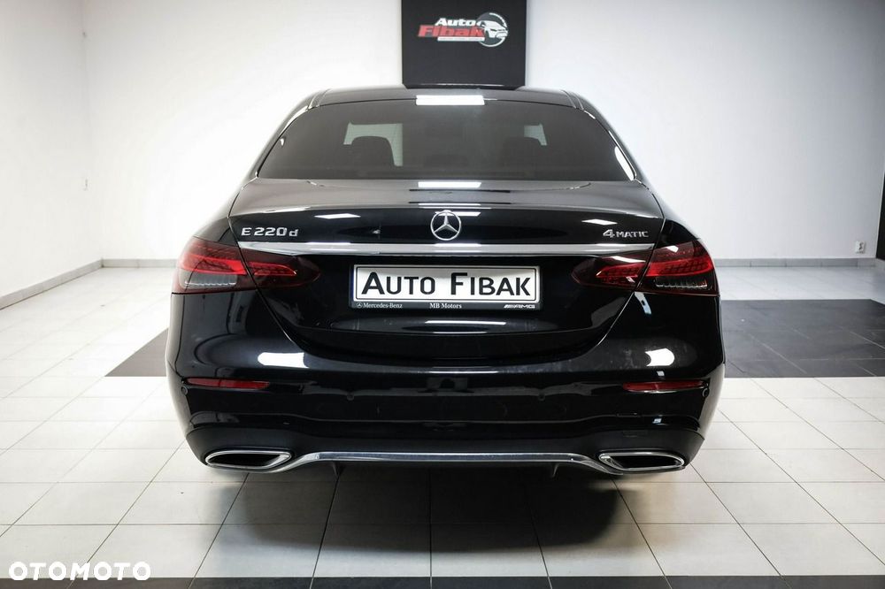 Mercedes-Benz Klasa E 220 d 4Matic 9G-TRONIC AMG Line - 10