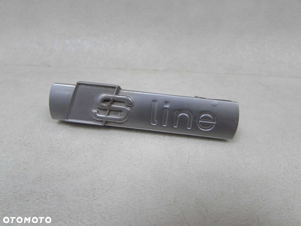 AUDI A3 8P A4 A6 ZNACZEK LOGO EMBLEMAT GRILLA - 1