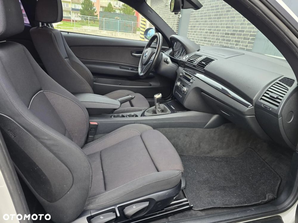 BMW Seria 1 116i - 21
