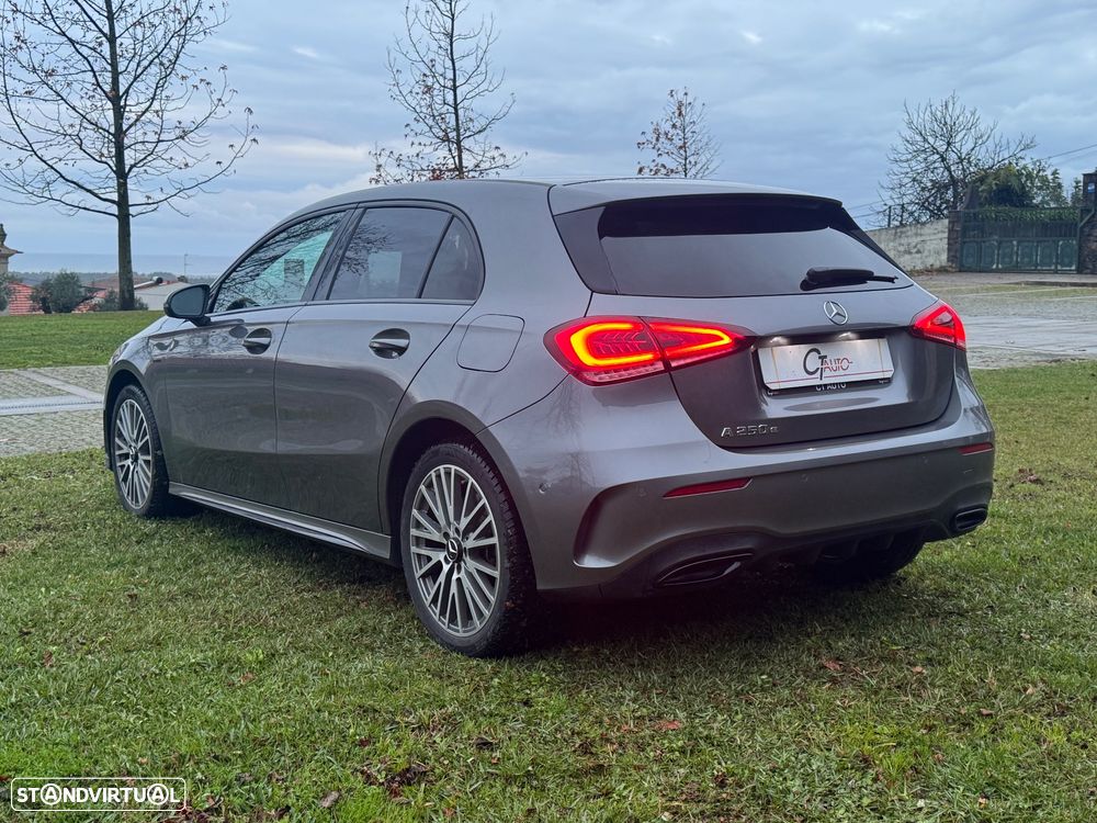 Mercedes-Benz A 250 e AMG Line - 2