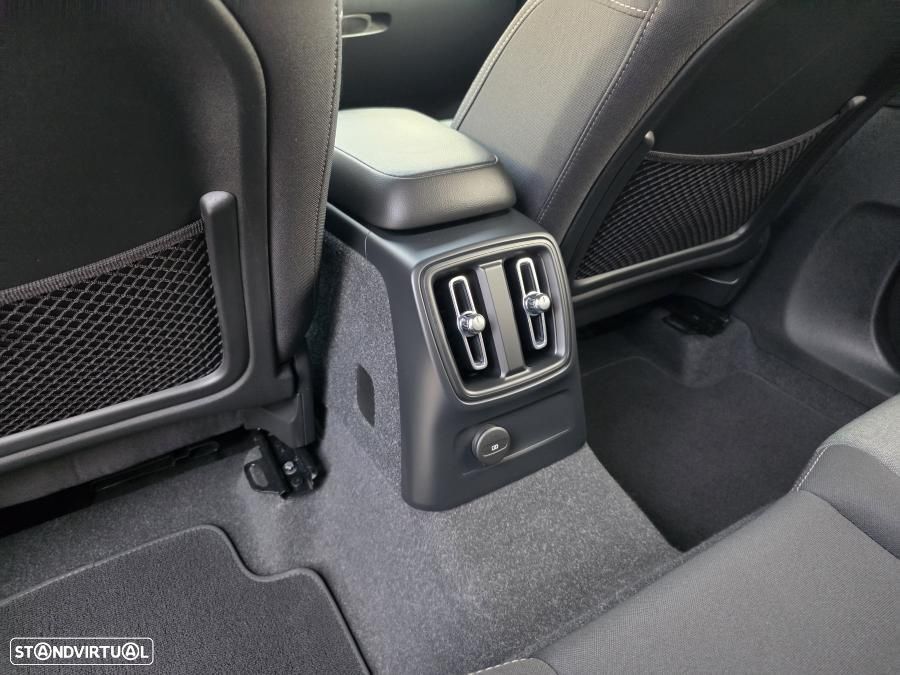 Volvo XC 40 1.5 T4 PHEV Core - 25