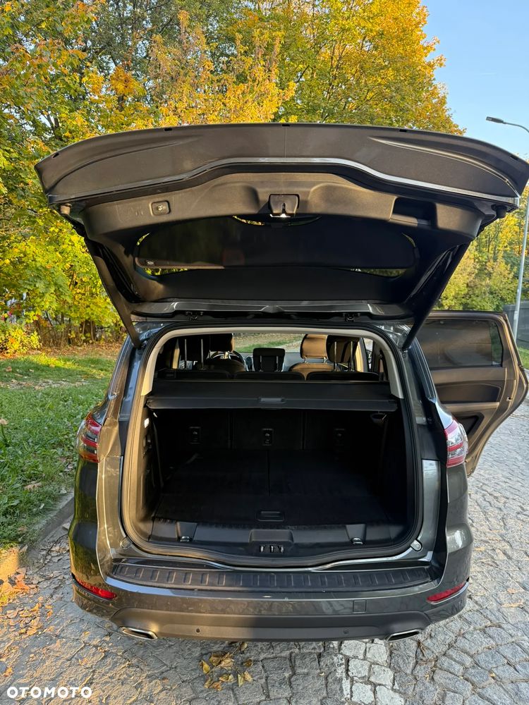 Ford S-Max - 26