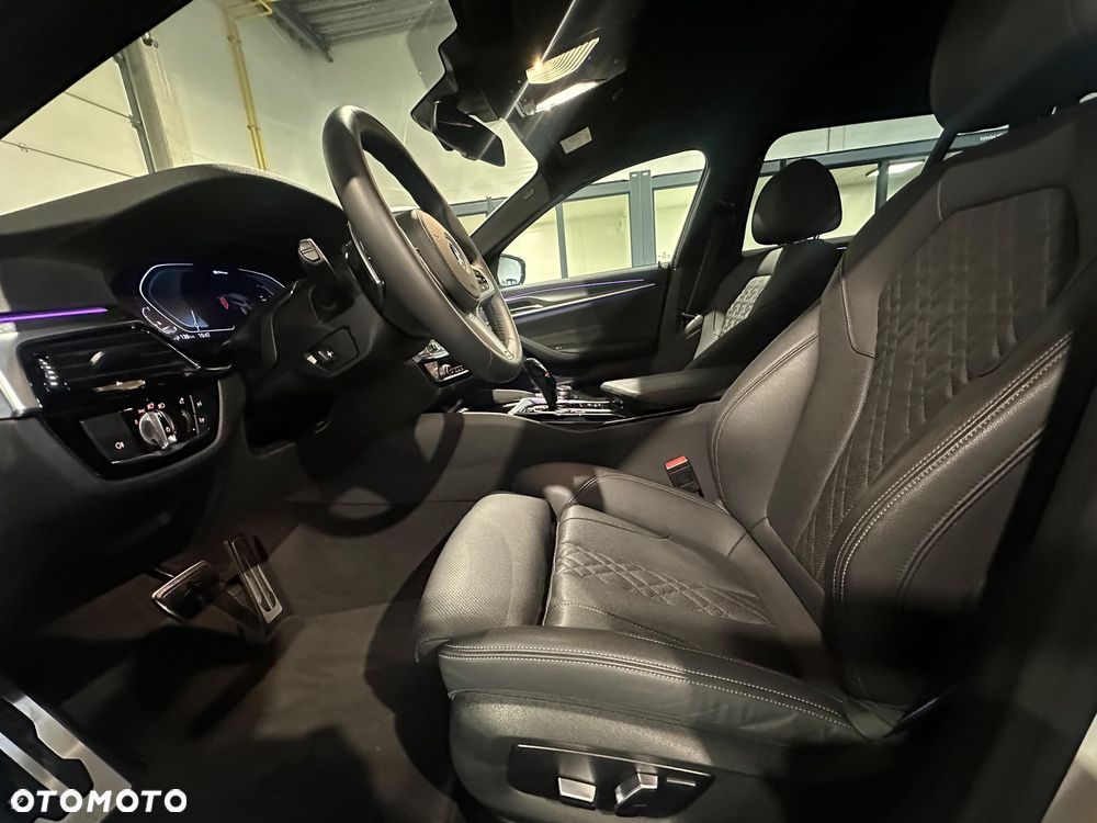 BMW Seria 5 530e M Sport sport - 19