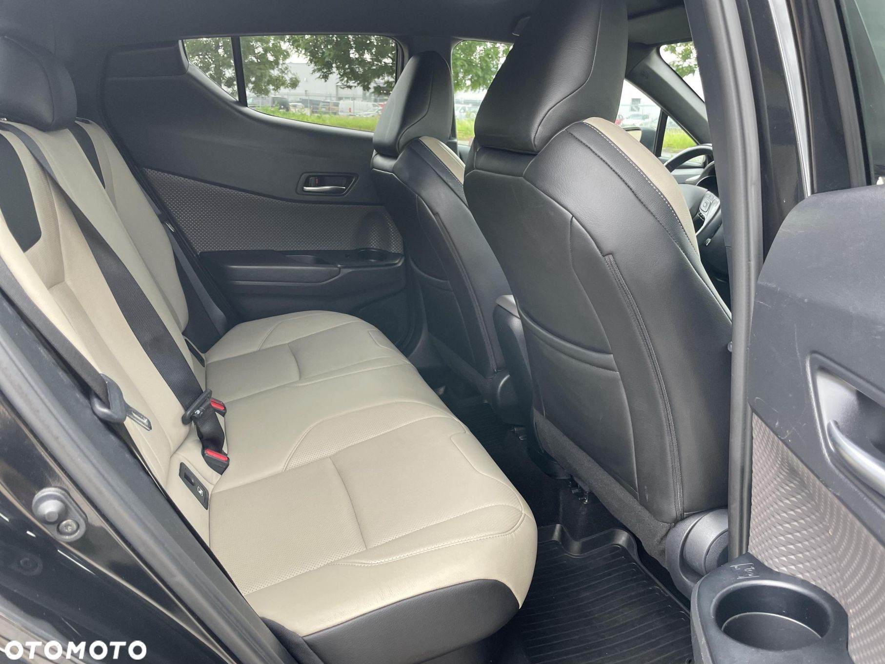 Toyota C-HR - 10